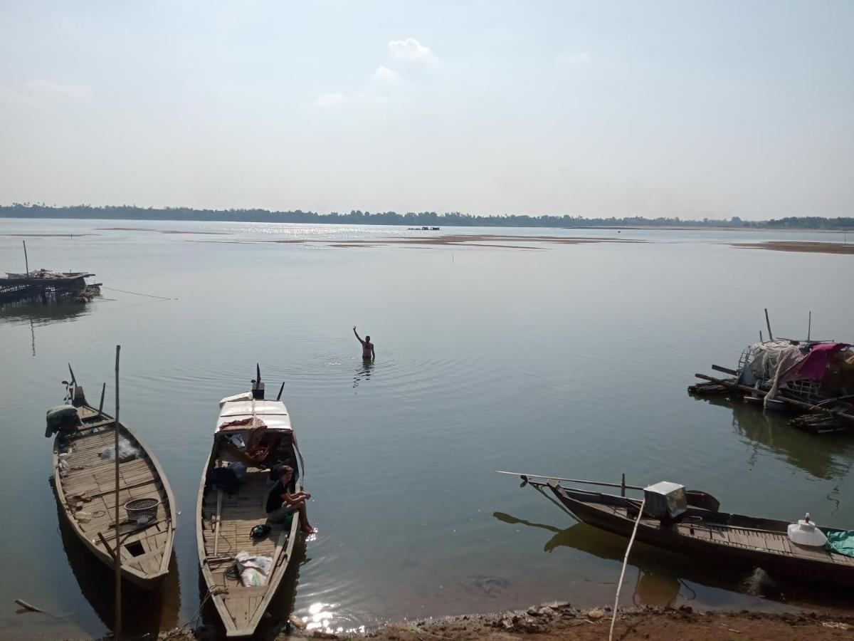 Tonle Mekong Homestay Krong Kracheh Kültér fotó